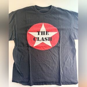 Vintage The Clash Black T-Shirt with Red and White Graphic